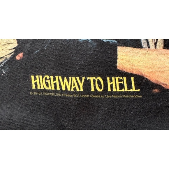 AC/DC T-Shirt. Size Large. - Picture 4 of 6